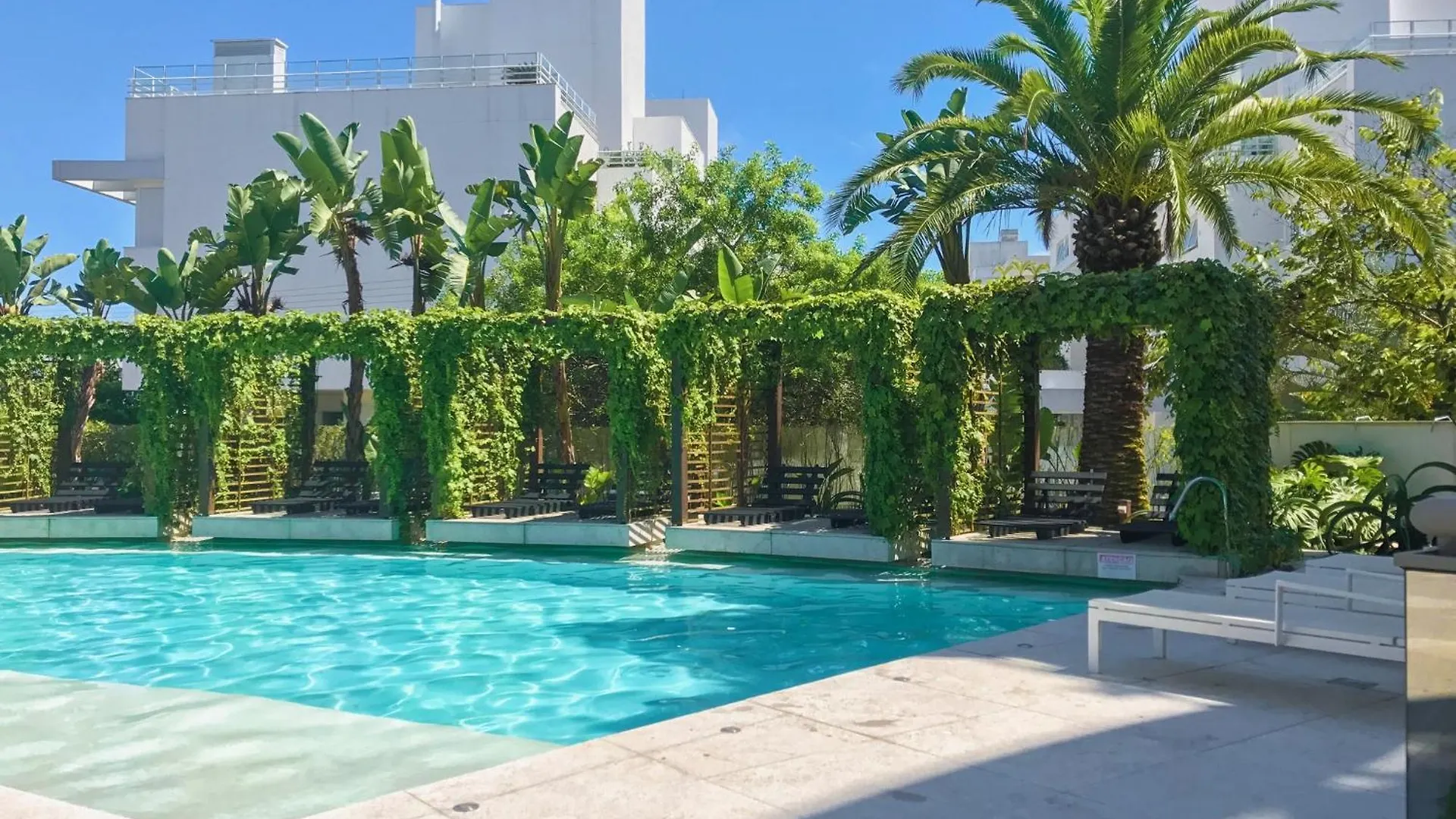 Apartamento De 2 Quartos No Luxuoso Condominio Jay Florianópolis 0*,  Brezilya